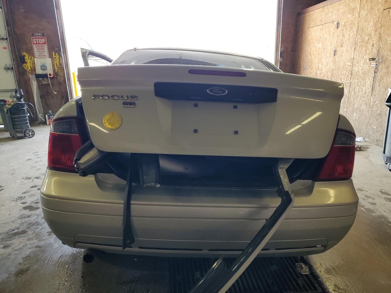 2007 Ford Focus Zx4 VIN: 1FAFP34N37W306832 Lot: 81959465