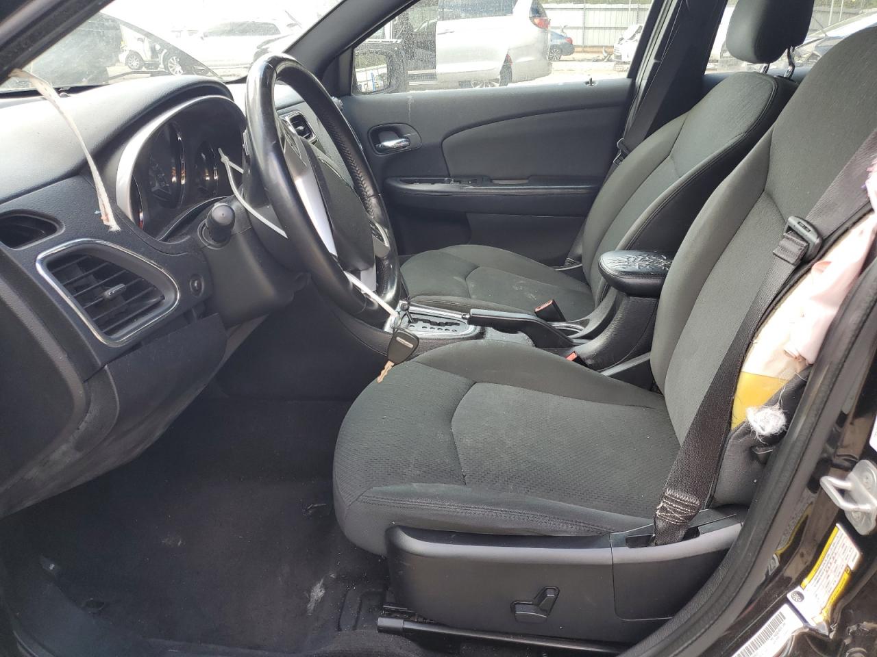 2011 Chrysler 200 Touring VIN: 1C3BC1FB0BN588622 Lot: 84775035