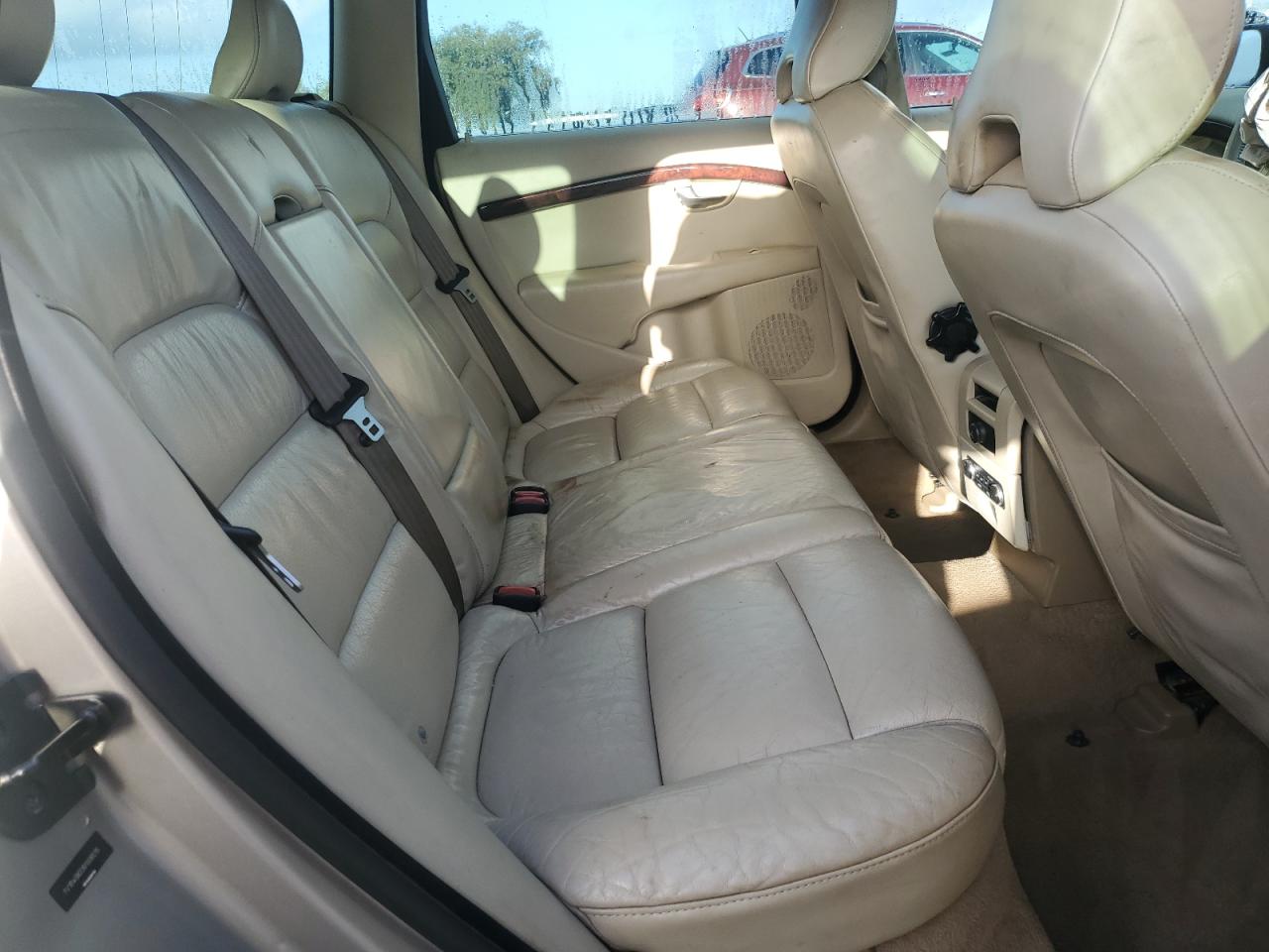 2008 Volvo V70 3.2 VIN: YV1BW982381008515 Lot: 85698915