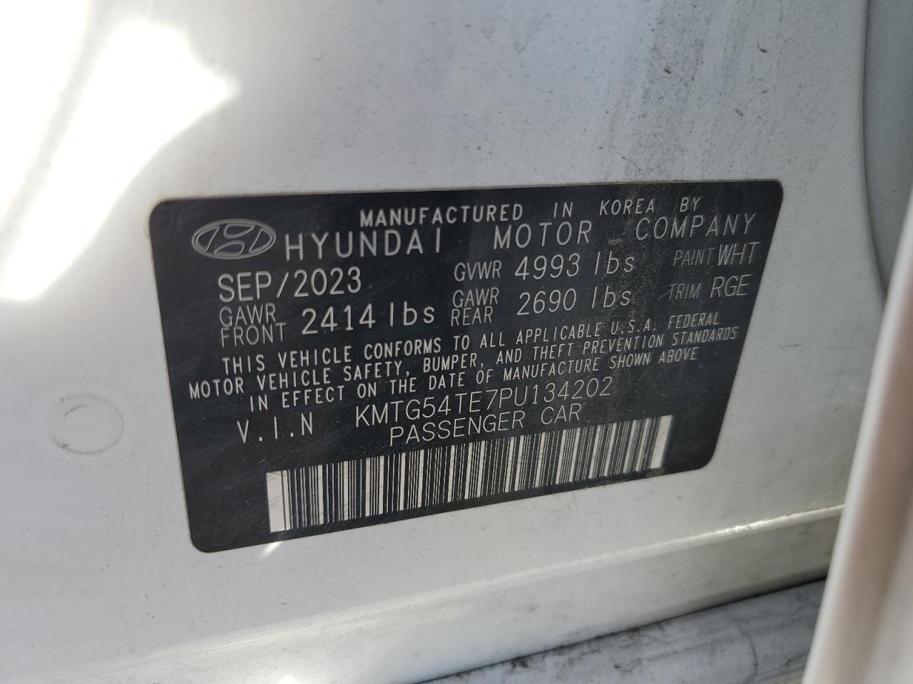 2023 Genesis G70 Base VIN: KMTG54TE7PU134202 Lot: 90093705