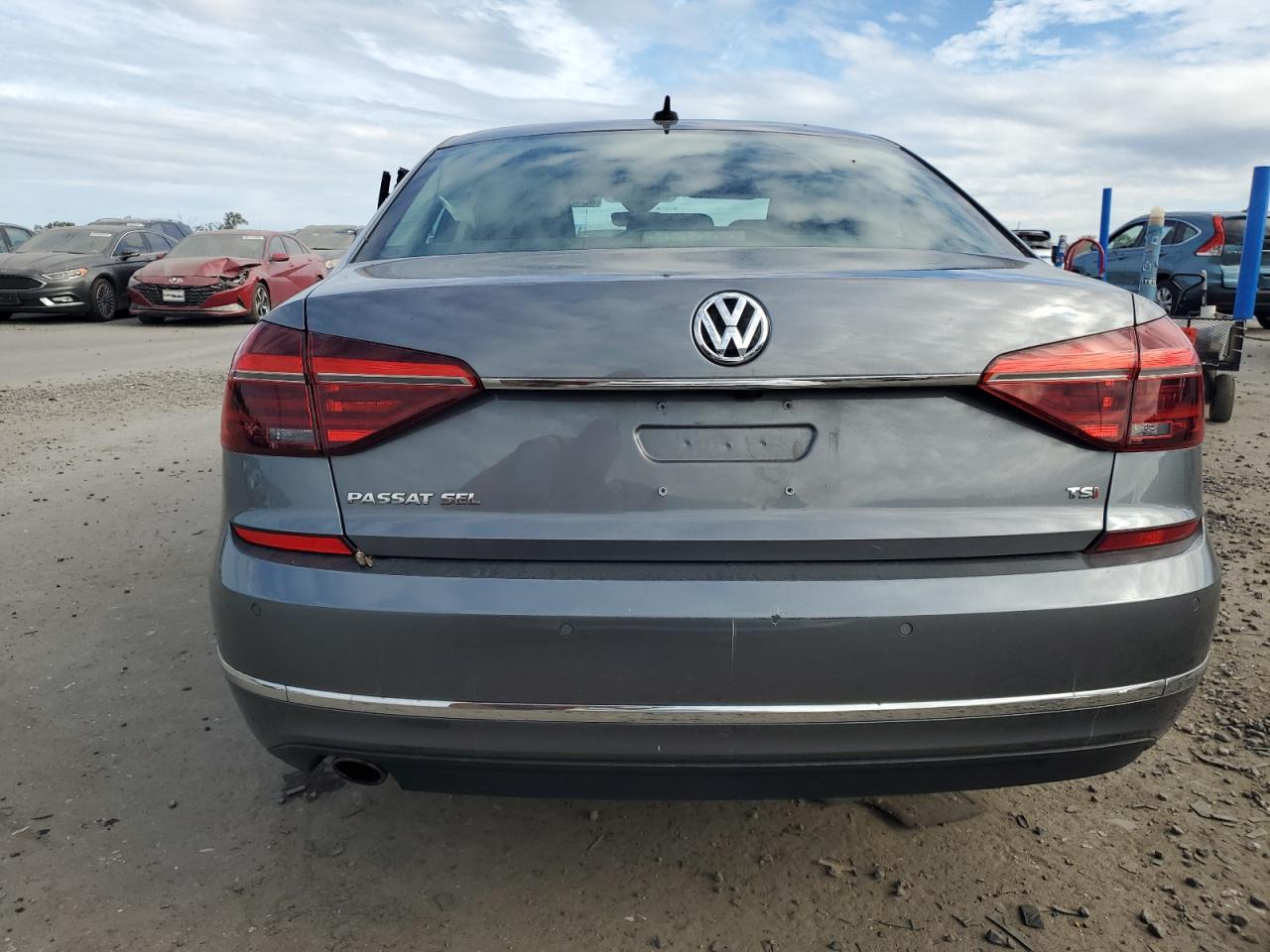 2018 Volkswagen Passat Sel Premium VIN: 1VWCA7A35JC032287 Lot: 85483145