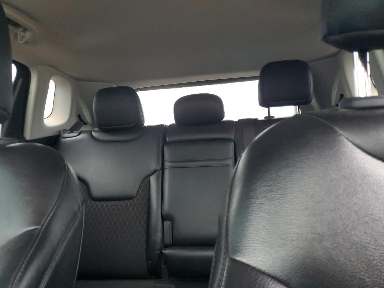 2018 Jeep Compass Latitude VIN: 3C4NJDBB5JT392759 Lot: 82303165