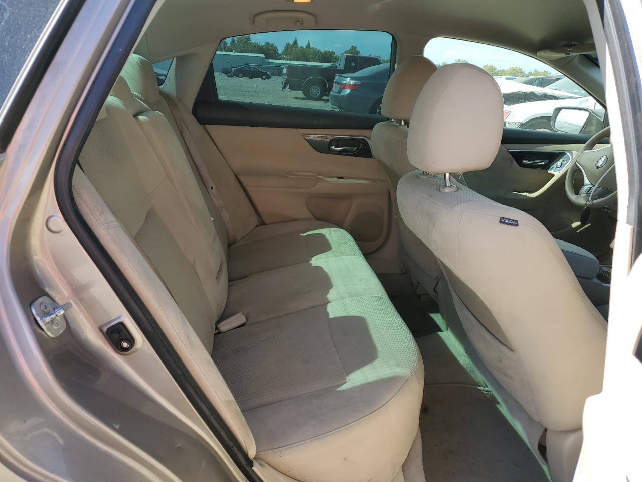 2014 Nissan Altima 2.5 VIN: 1N4AL3AP4EN331110 Lot: 82455855