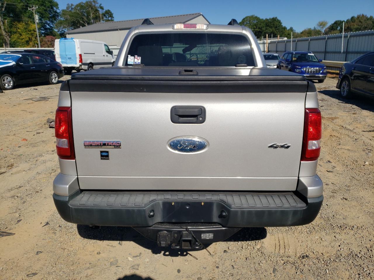 2007 Ford Explorer Sport Trac Xlt VIN: 1FMEU51K67UB15398 Lot: 86134885