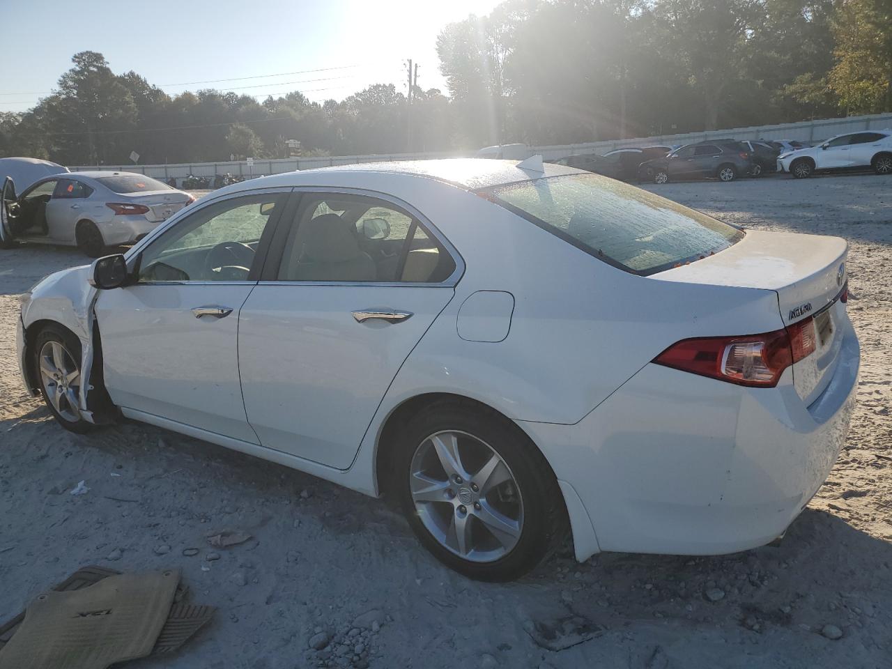 Фото: JH4CU2F41DC005525