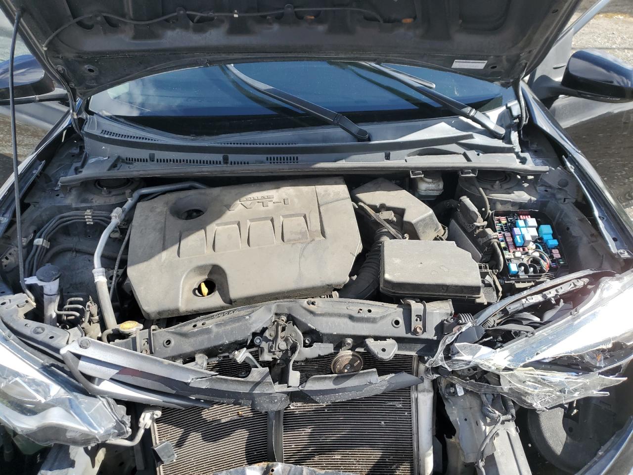 2015 Toyota Corolla L VIN: 2T1BURHE2FC319318 Lot: 86872585