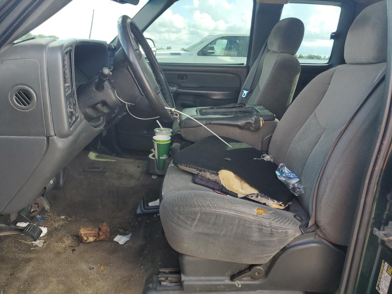 2005 Chevrolet Silverado C1500 VIN: 2GCEC19V051329357 Lot: 82290765