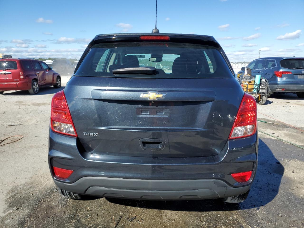 2020 Chevrolet Trax Ls VIN: 3GNCJKSB1LL216636 Lot: 90704955