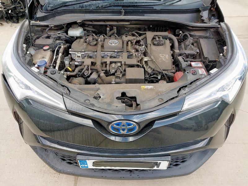 2017 TOYOTA C-HR 1.8 HYBRID EXCEL 5DR CVT