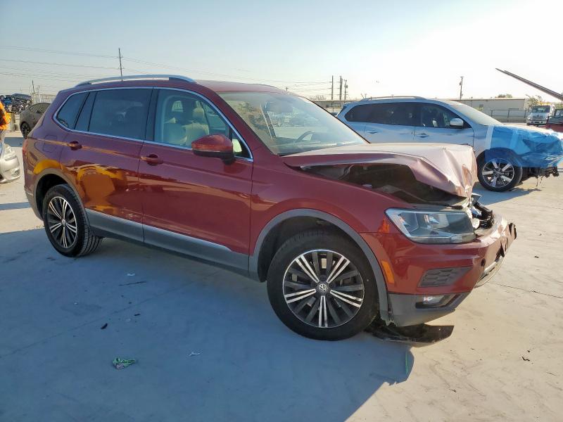  VOLKSWAGEN TIGUAN 2018 Бордовый