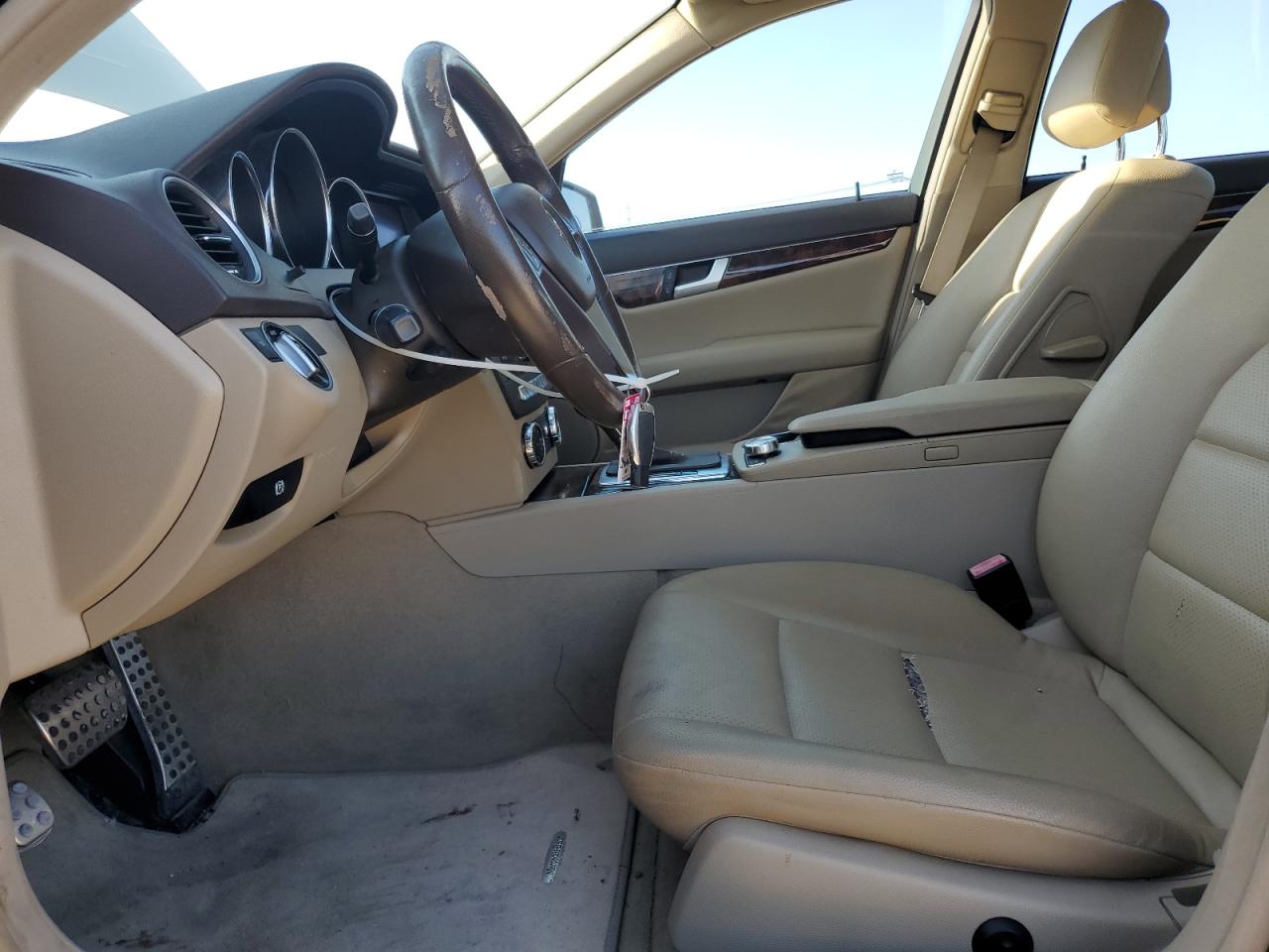 2012 Mercedes-Benz C 250 VIN: WDDGF4HB4CR194158 Lot: 82659465