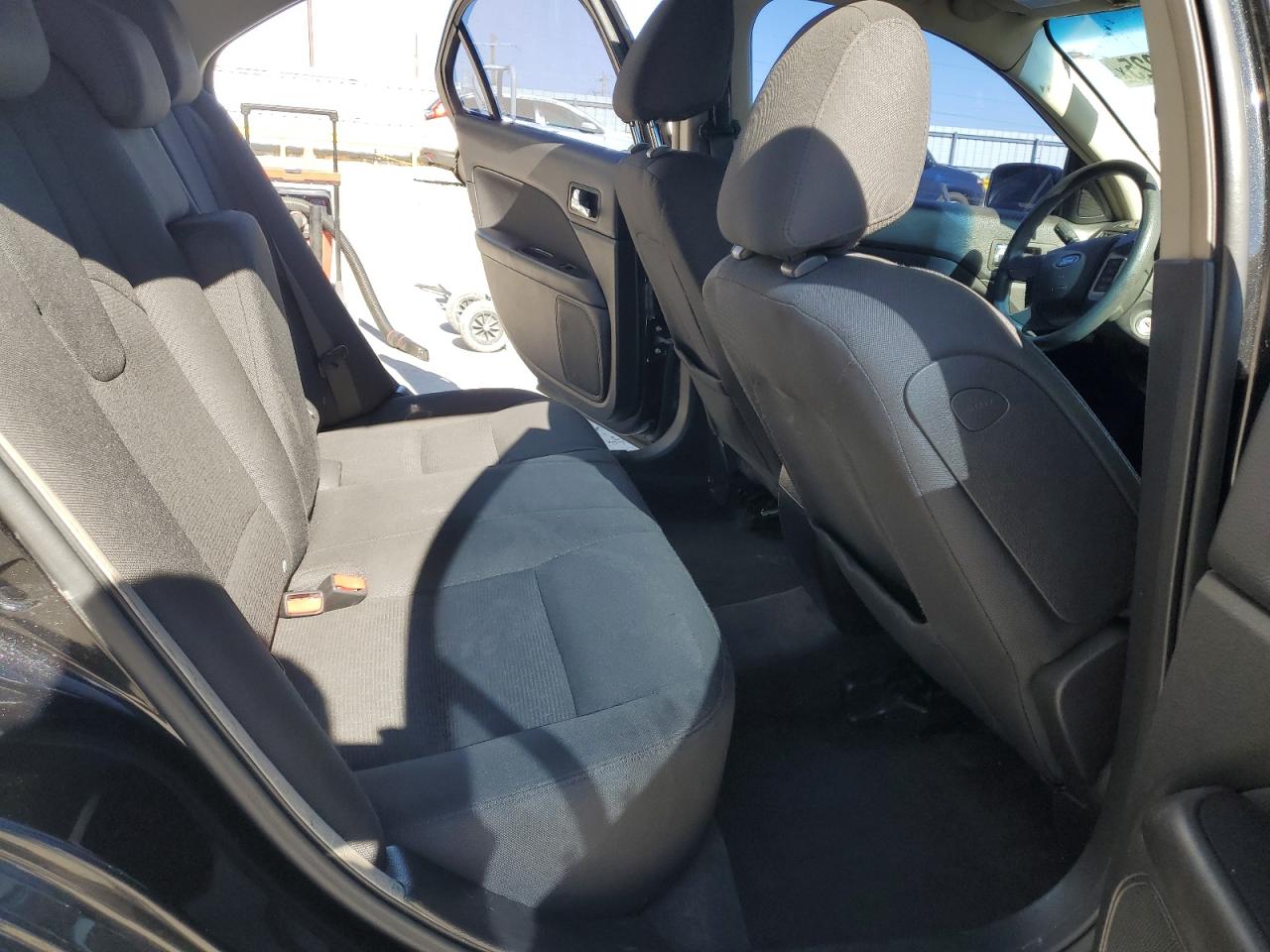 2010 Ford Fusion Se VIN: 3FAHP0HA7AR155115 Lot: 82746325