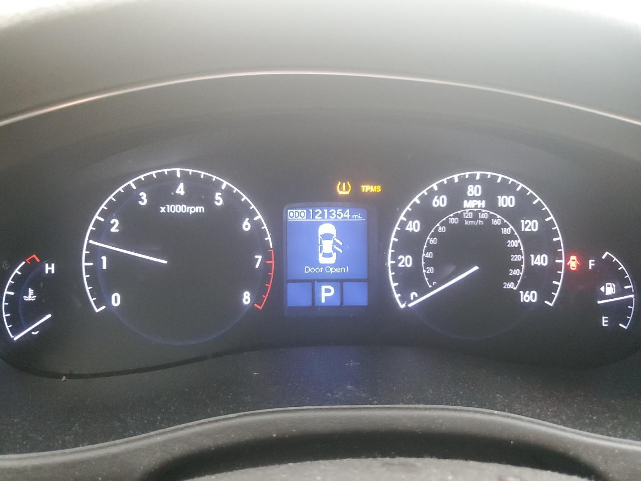 2013 Hyundai Genesis 3.8L VIN: KMHGC4DD0DU220744 Lot: 86587855