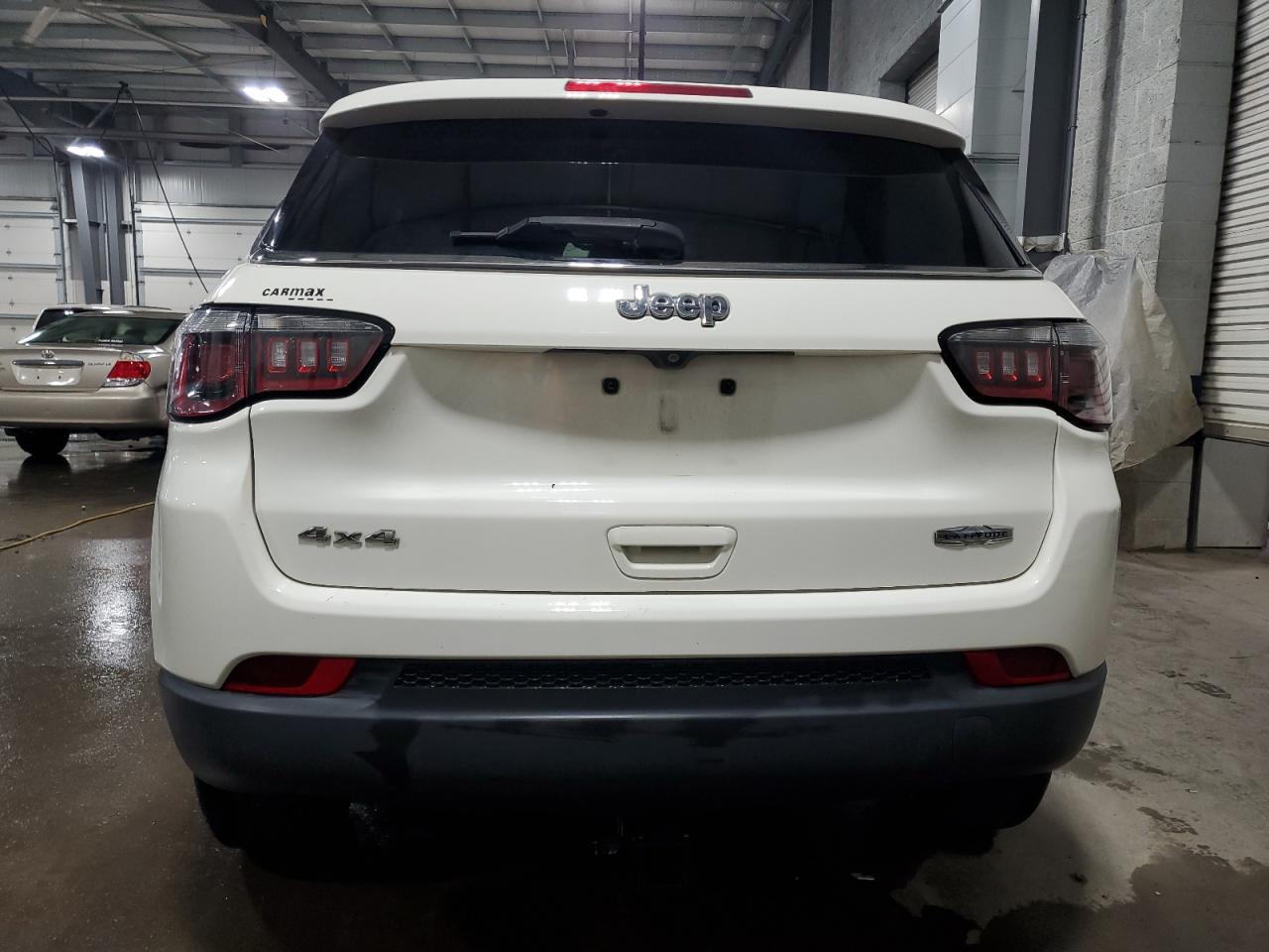 2018 Jeep Compass Latitude VIN: 3C4NJDBB4JT350261 Lot: 85734295