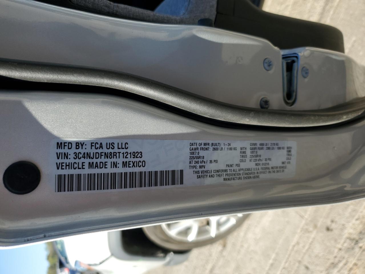 2024 Jeep Compass Latitude Lux VIN: 3C4NJDFN8RT121923 Lot: 85491085