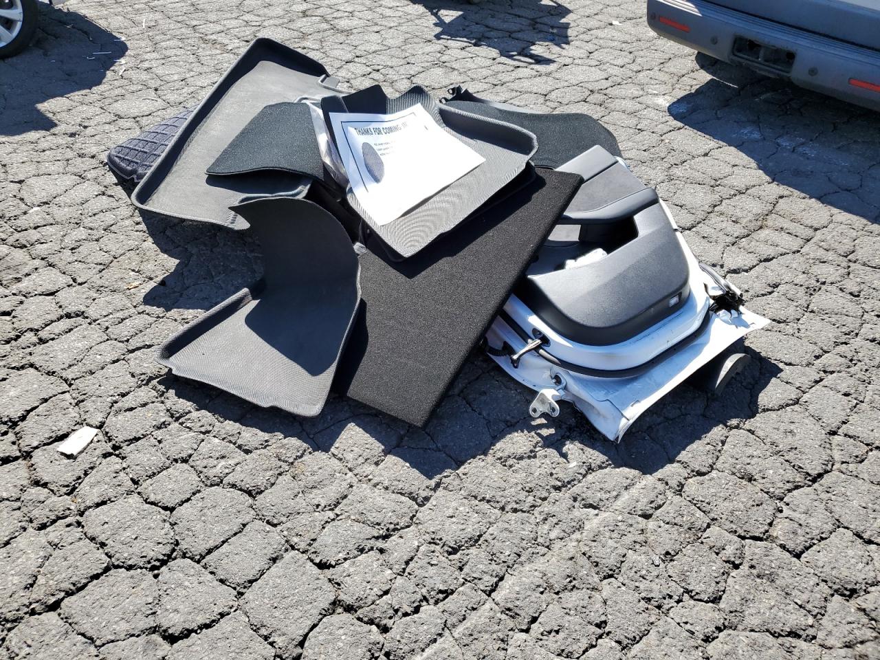 2023 Tesla Model Y VIN: 7SAYGDEE9PA065354 Lot: 82654175