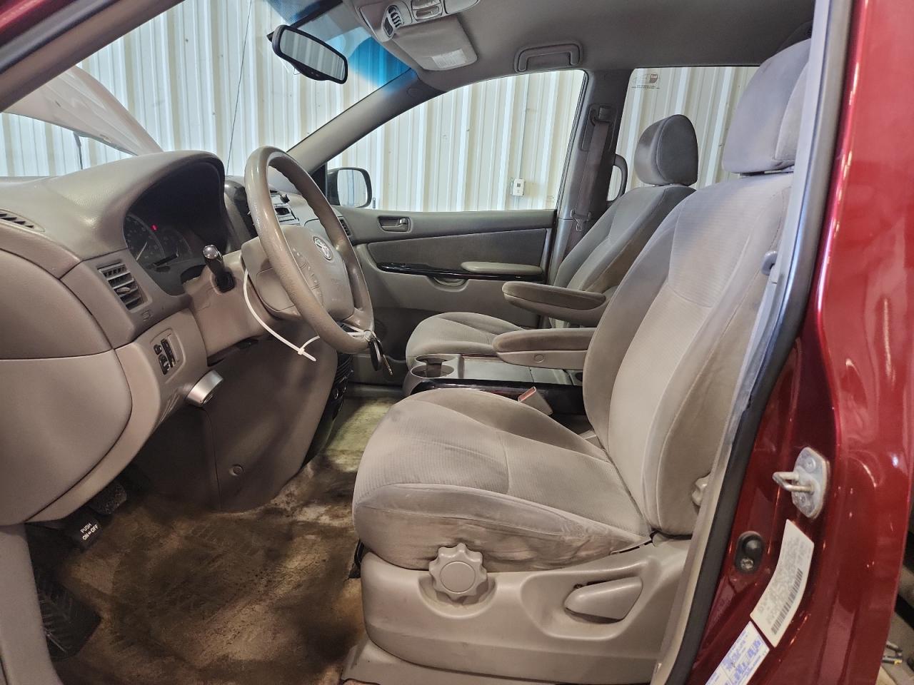 2004 Toyota Sienna Ce VIN: 5TDZA23C44S210240 Lot: 90342725