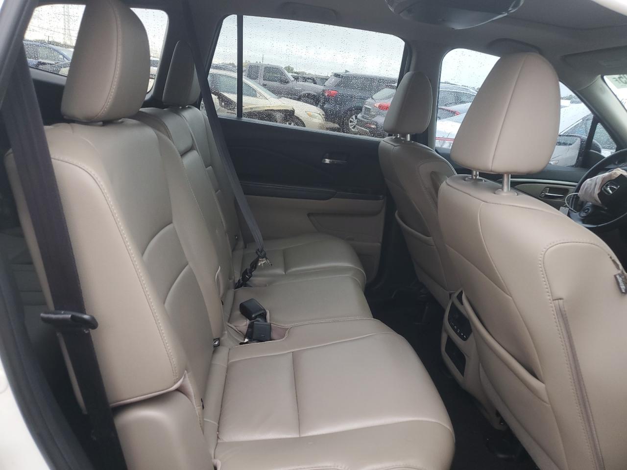 2016 Honda Pilot Exln VIN: 5FNYF6H76GB017287 Lot: 82216105