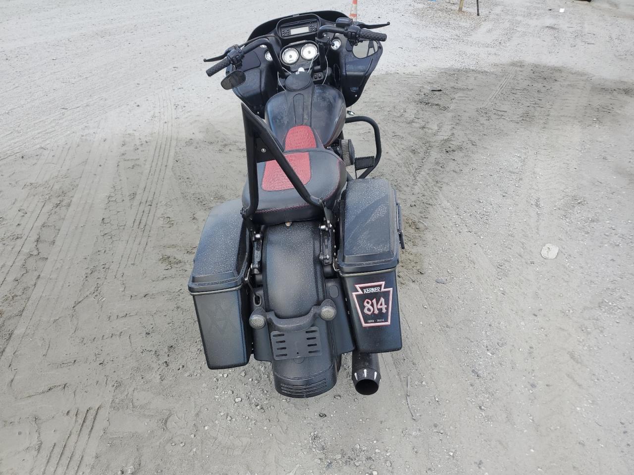 2013 Harley-Davidson Fltrx Road Glide Custom VIN: 1HD1KHM16DB652243 Lot: 86262015