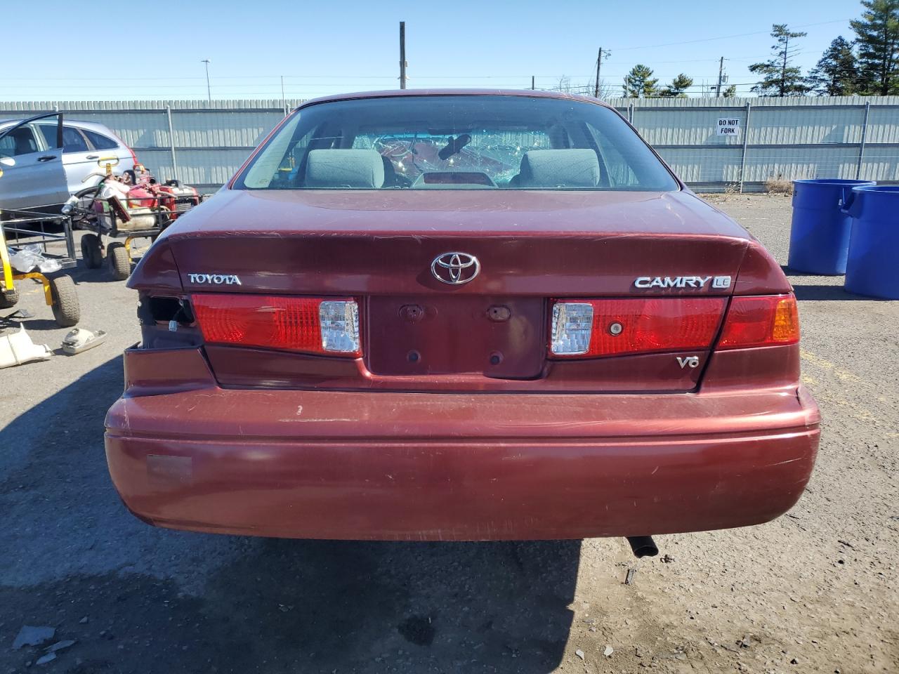 2000 Toyota Camry Le VIN: 4T1BF22KXYU100222 Lot: 86111955