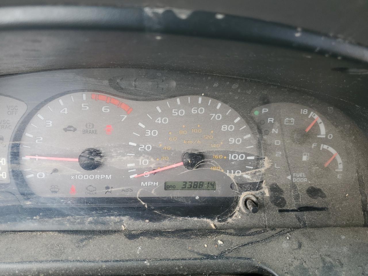 2002 Toyota Sequoia Limited VIN: 5TDBT48A92S089703 Lot: 82594645