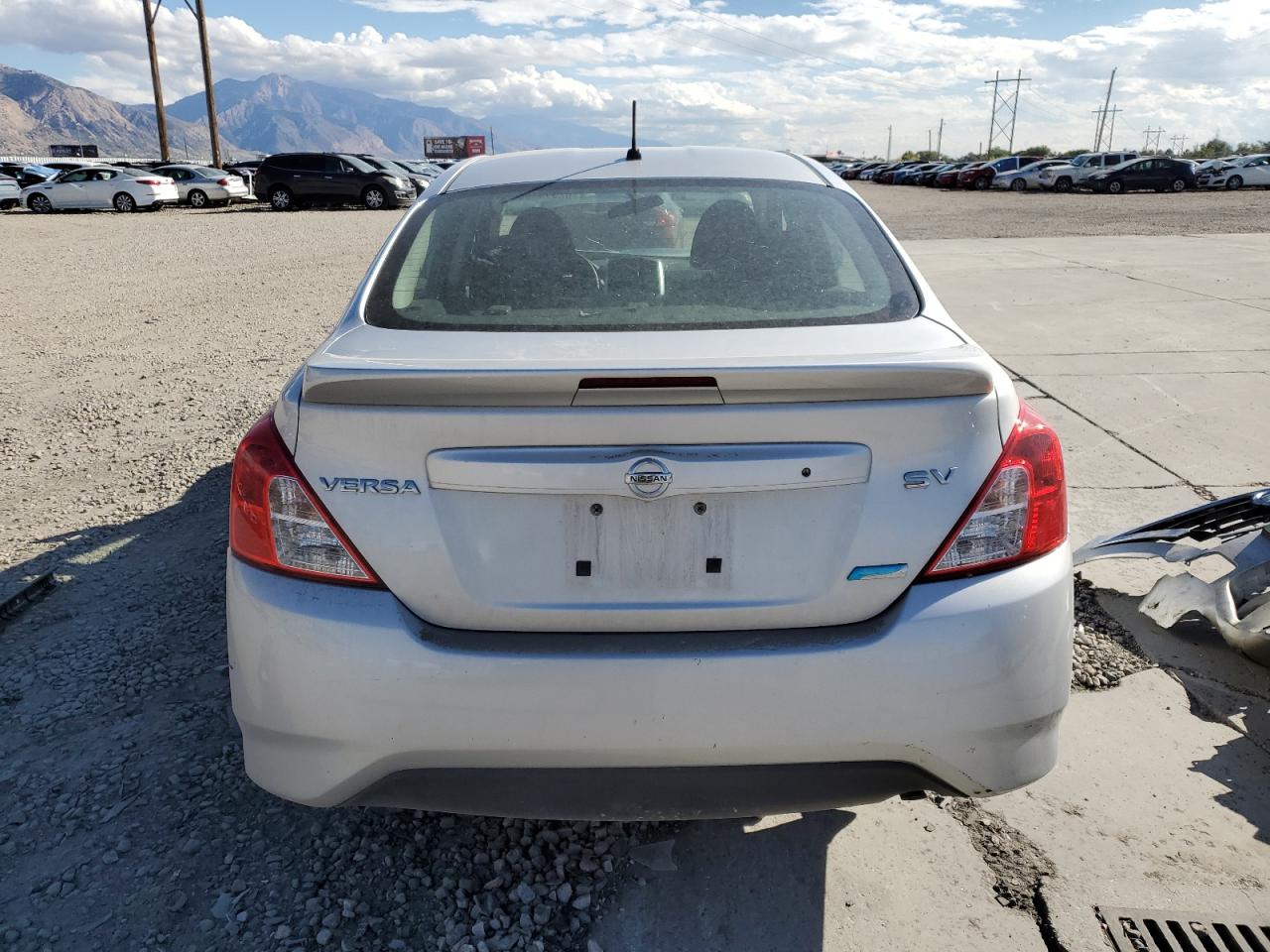 2016 Nissan Versa S VIN: 3N1CN7AP6GL891561 Lot: 82314495