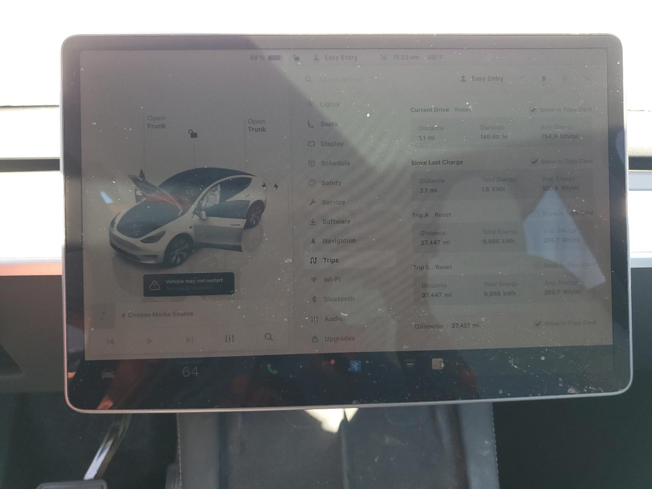 2023 Tesla Model Y VIN: 7SAYGDEE5PA111987 Lot: 87037045