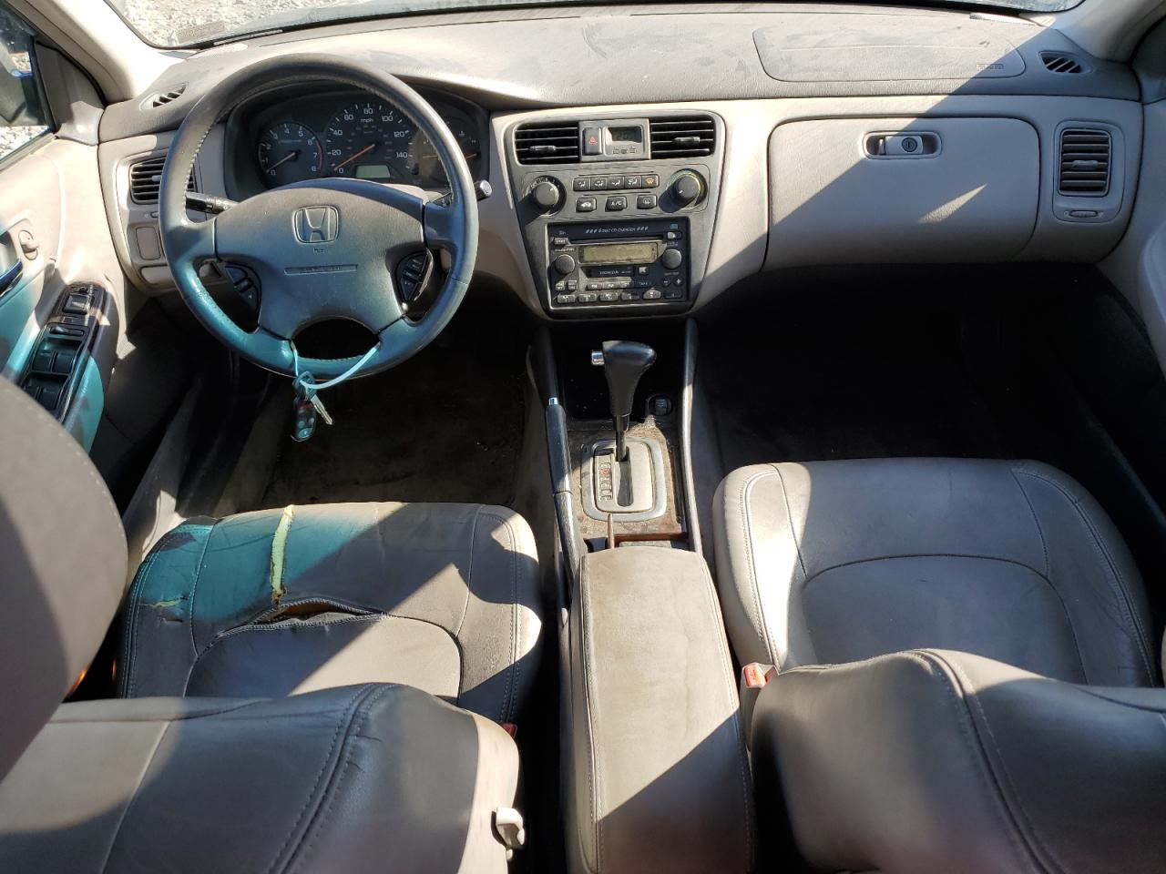 2002 Honda Accord Ex VIN: 1HGCG668X2A085825 Lot: 81935395