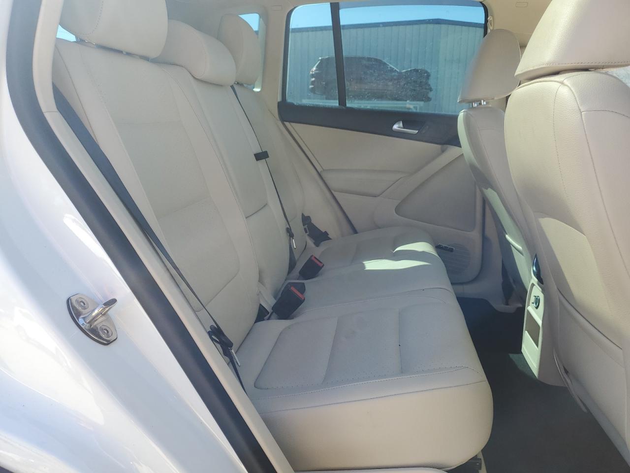 2015 Volkswagen Tiguan S VIN: WVGBV7AX7FW504996 Lot: 82286655