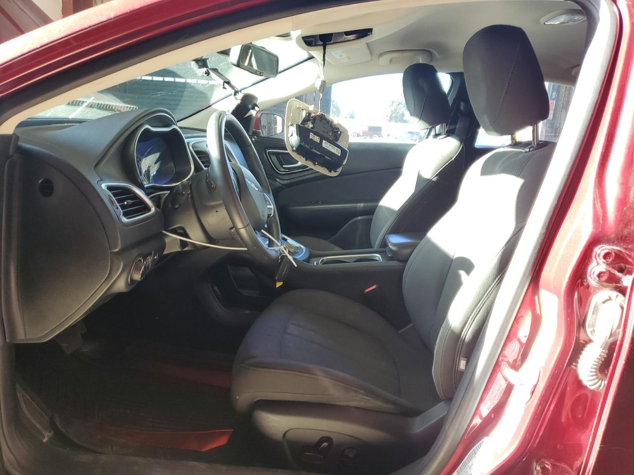 2015 Chrysler 200 Limited VIN: 1C3CCCAB5FN737779 Lot: 85145695