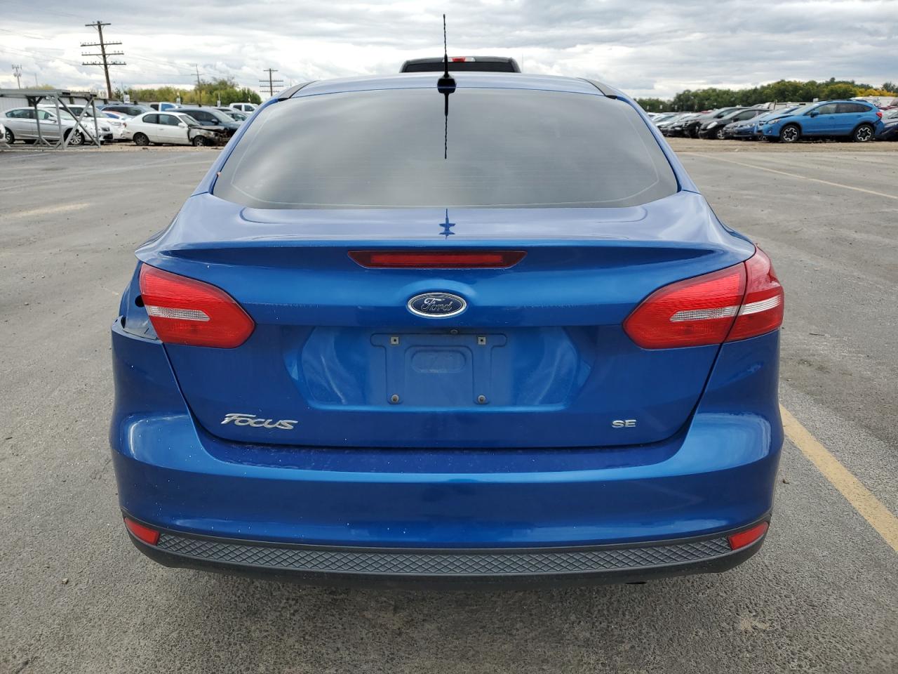 2018 Ford Focus Se VIN: 1FADP3F2XJL240914 Lot: 82249965
