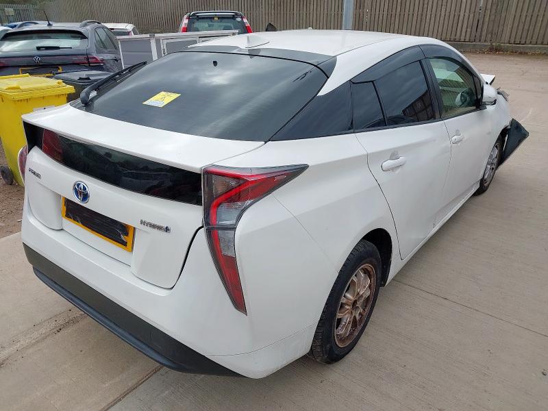 2017 TOYOTA PRIUS ACTIVE VVT-I CVT 