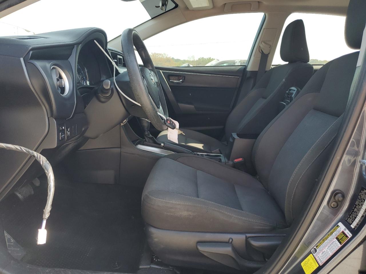 2017 Toyota Corolla L VIN: 2T1BURHE8HC806199 Lot: 84937375