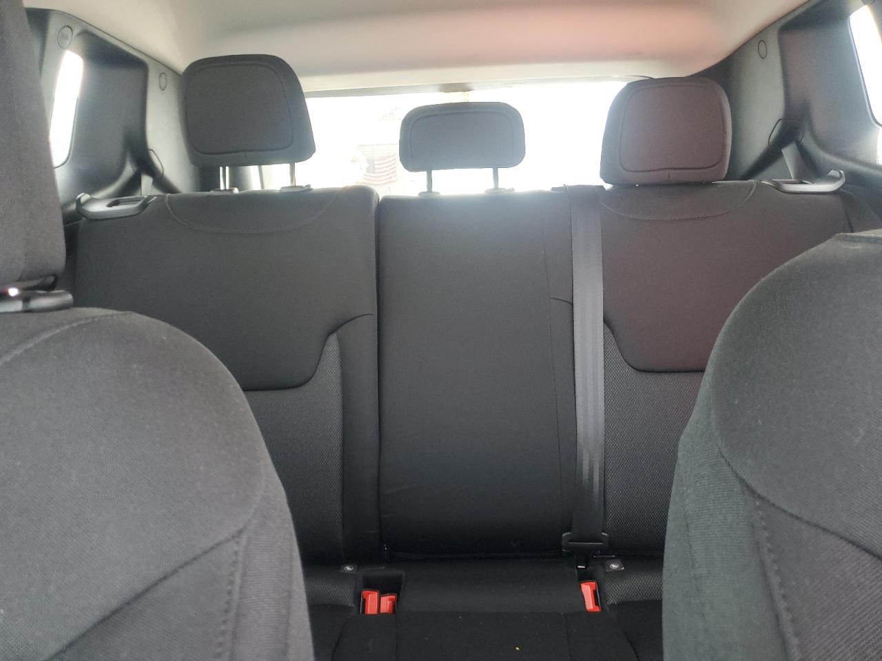 2018 Jeep Renegade Sport VIN: ZACCJBAB2JPJ28738 Lot: 85681315