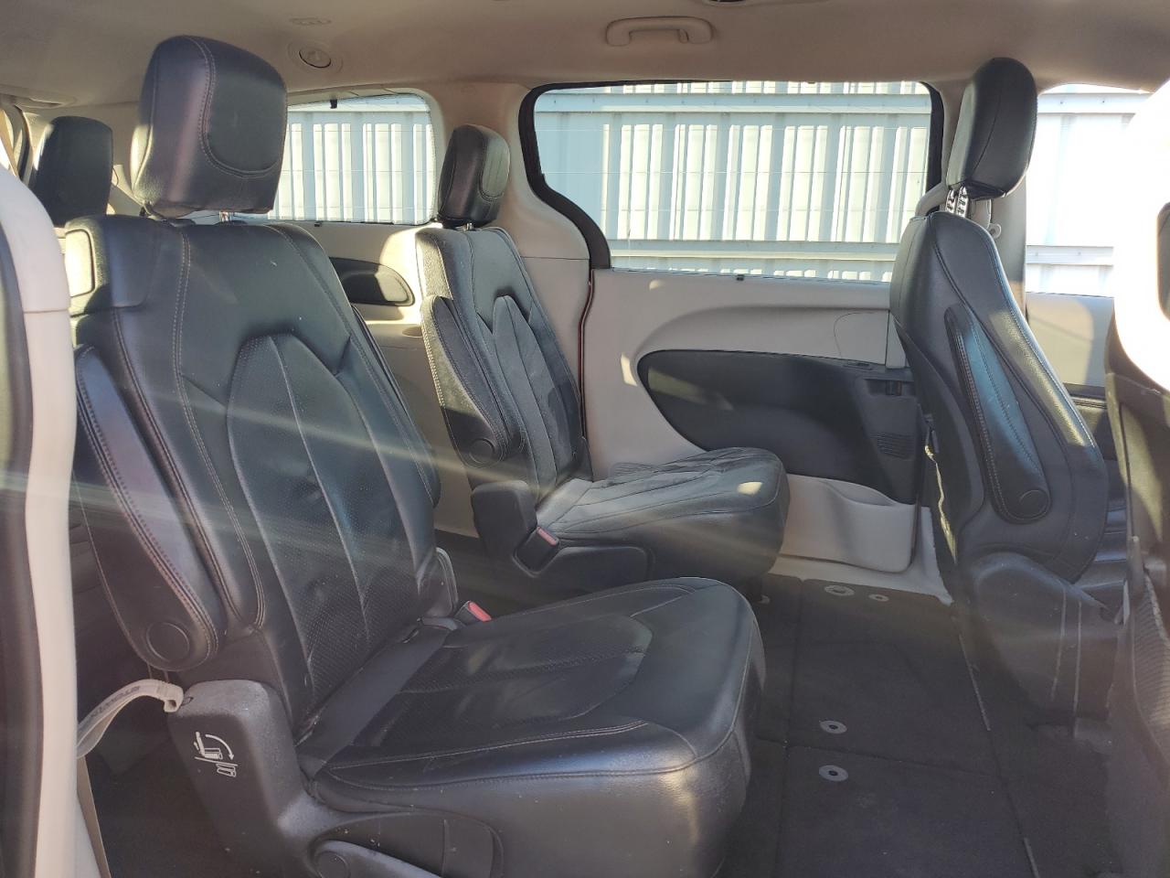 2018 Chrysler Pacifica Touring L VIN: 2C4RC1BG6JR192739 Lot: 90590145