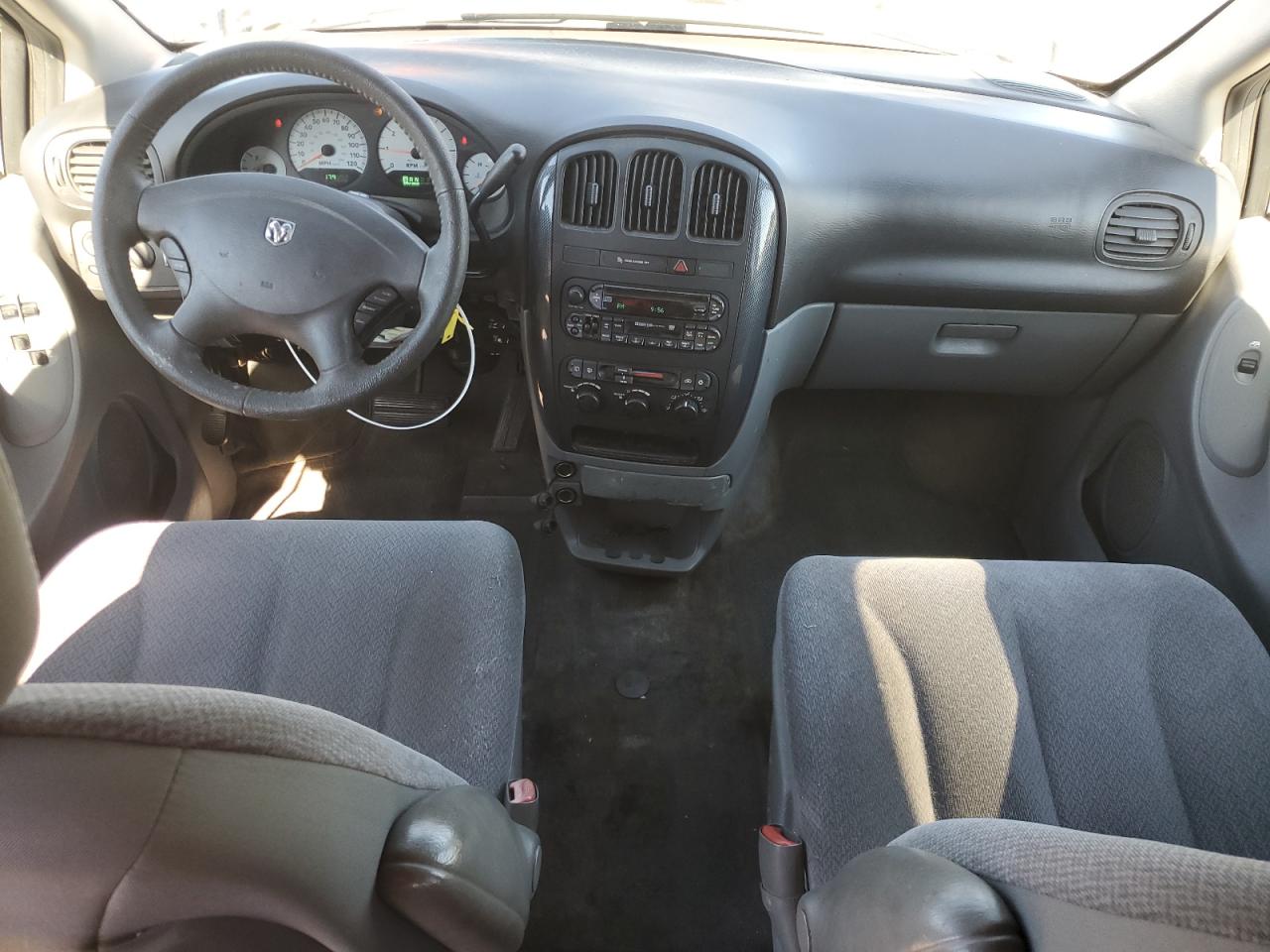 2005 Dodge Grand Caravan Sxt VIN: 2D4GP44L55R438003 Lot: 85586775