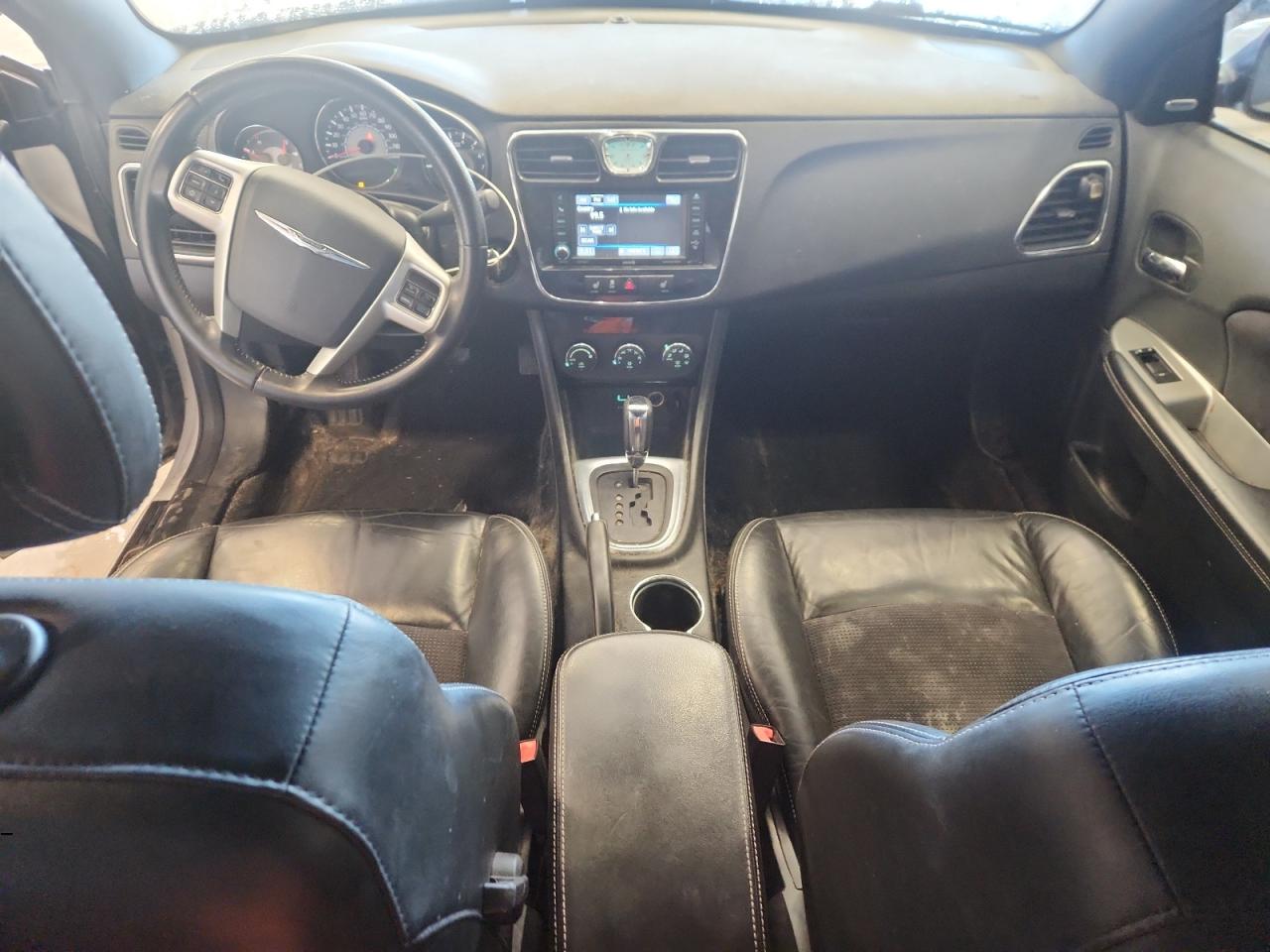 2014 Chrysler 200 S VIN: 1C3BCBGG2EN136238 Lot: 85343205