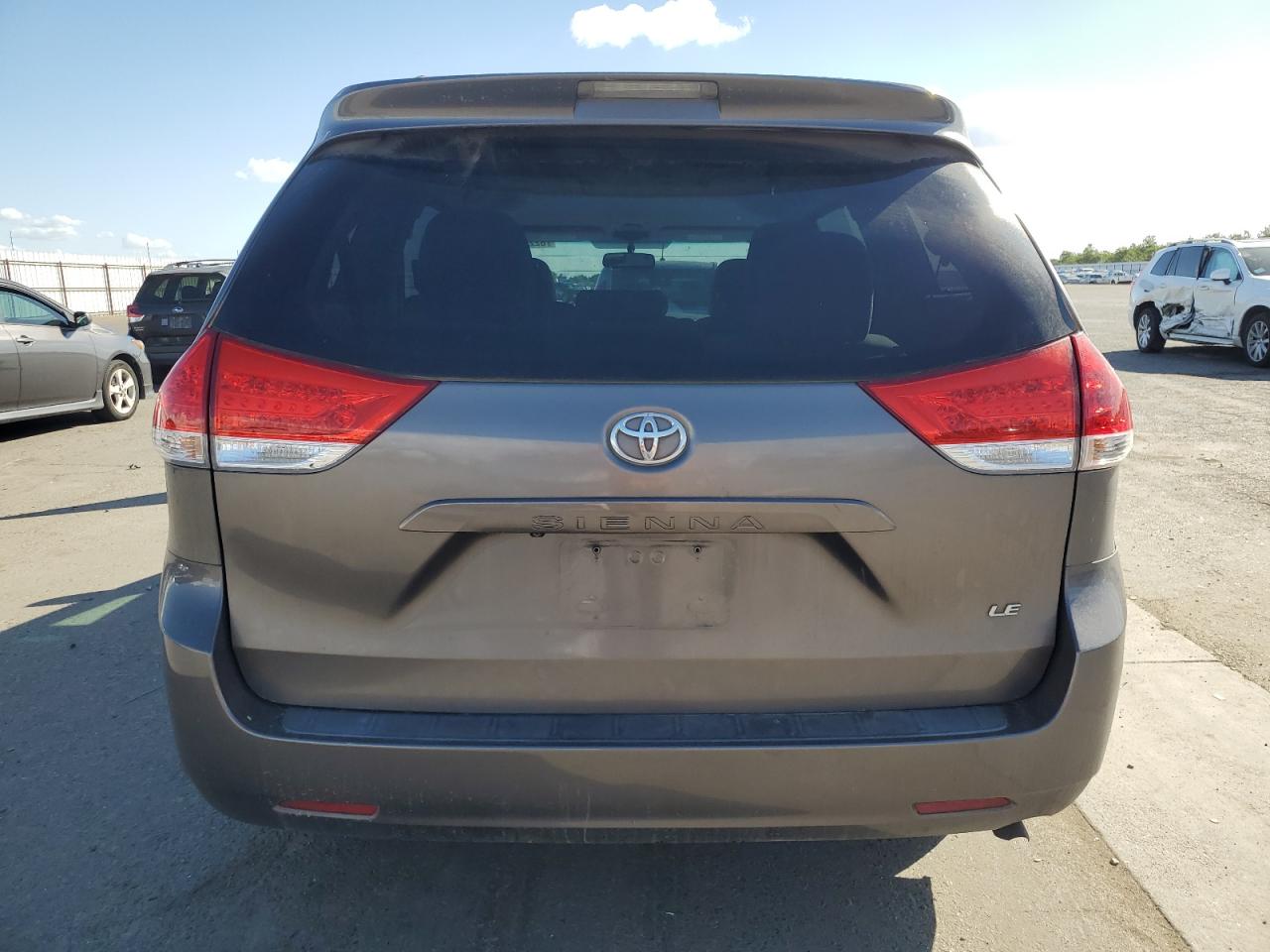 2013 Toyota Sienna Le VIN: 5TDKK3DC4DS329568 Lot: 82250405