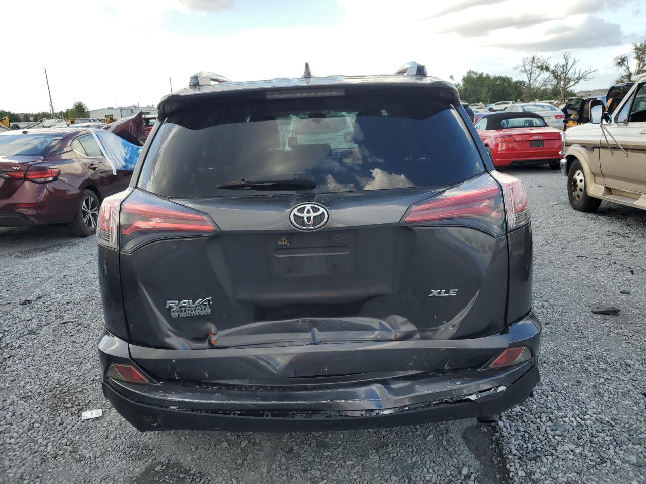 2017 Toyota Rav4 Xle VIN: JTMWFREV0HJ142114 Lot: 81809215