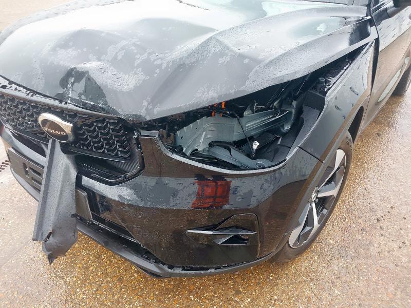 2025 VOLVO XC40 2.0 B4P PLUS DARK 5DR AUTO