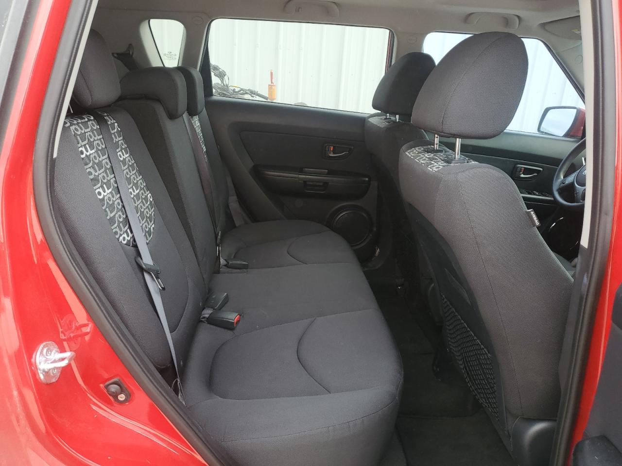 2010 Kia Soul + VIN: KNDJT2A21A7121927 Lot: 85181085