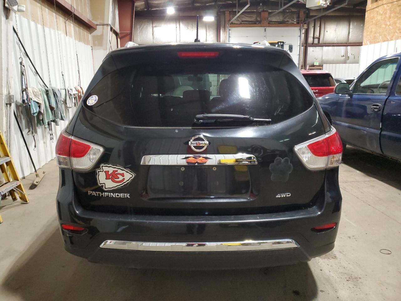 2015 Nissan Pathfinder S VIN: 5N1AR2MM9FC663752 Lot: 84226195