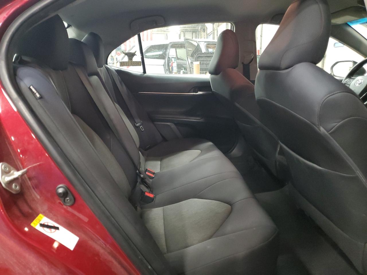 2018 Toyota Camry L VIN: 4T1B11HK5JU580238 Lot: 82441665