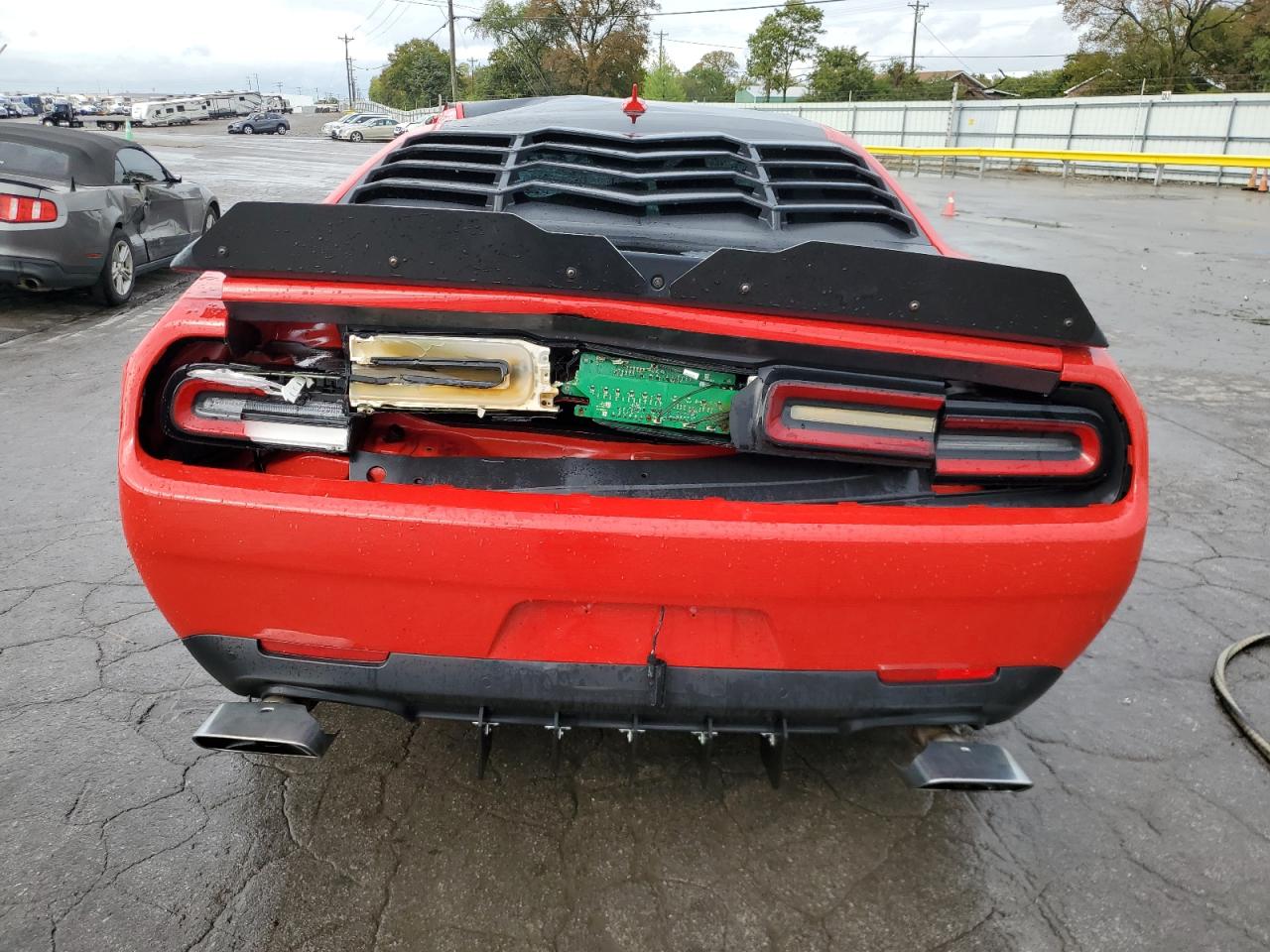 2015 Dodge Challenger R/T Scat Pack VIN: 2C3CDZFJ4FH838918 Lot: 85488545