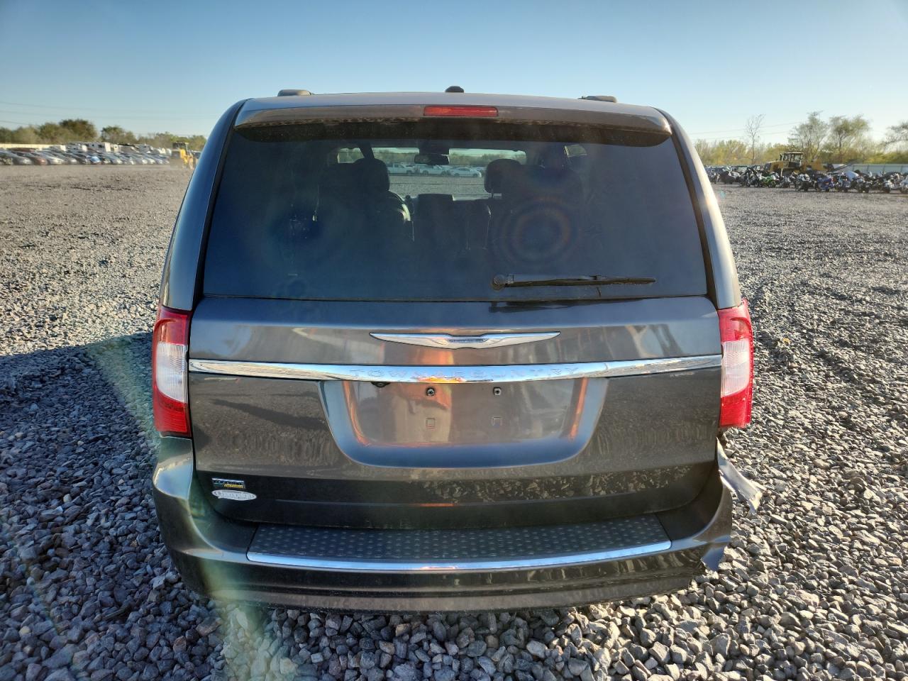 2016 Chrysler Town & Country Touring VIN: 2C4RC1BG6GR302018 Lot: 86880205