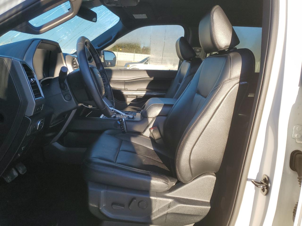 2021 Ford Expedition Xlt VIN: 1FMJU1JT9MEA58698 Lot: 87199555