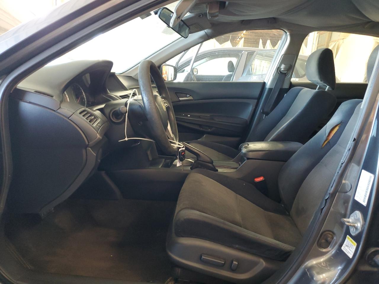 2010 Honda Accord Lxp VIN: 1HGCP2F42AA044917 Lot: 84200815