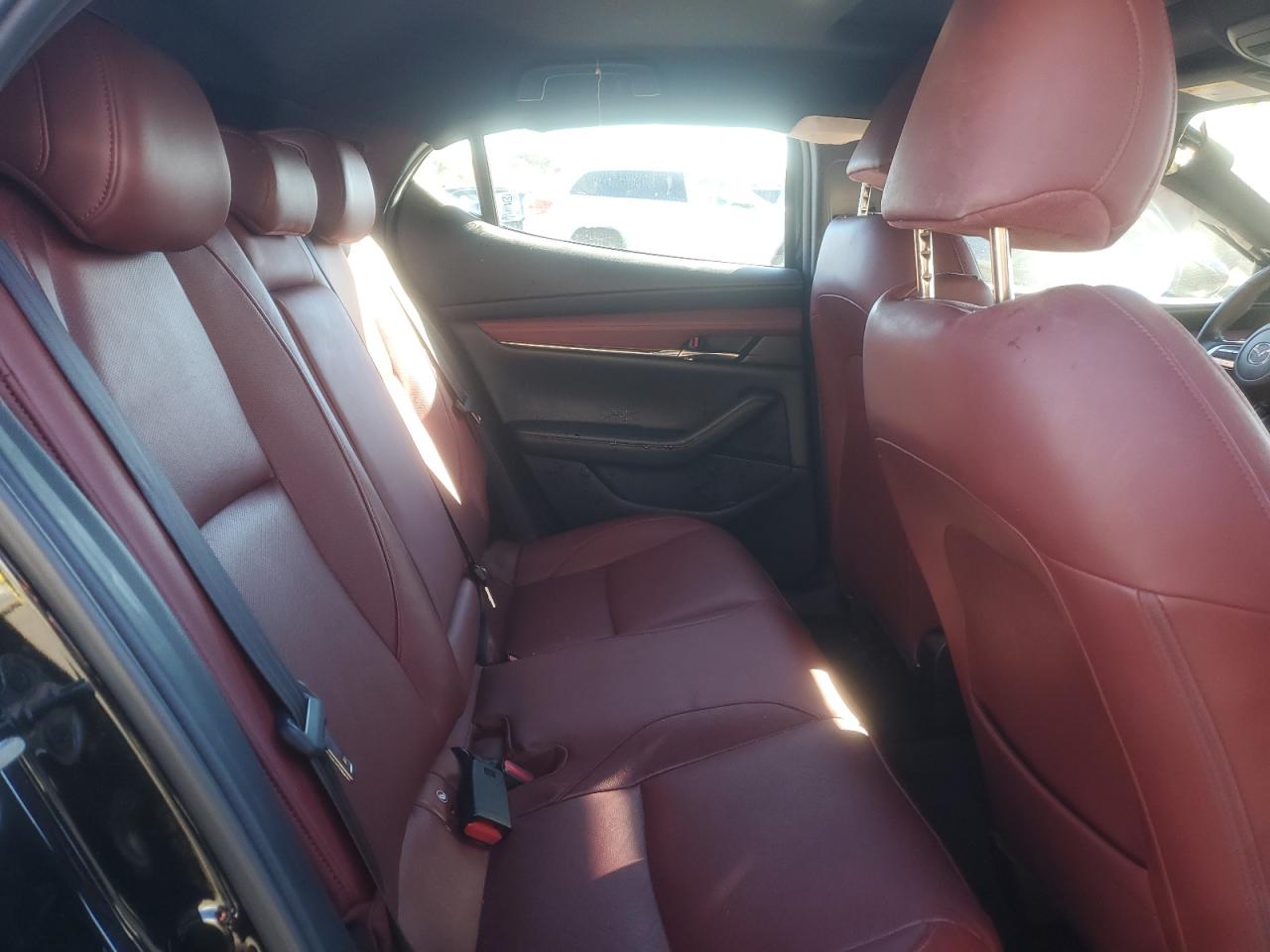 2019 Mazda 3 Premium VIN: JM1BPANMXK1131701 Lot: 86405315