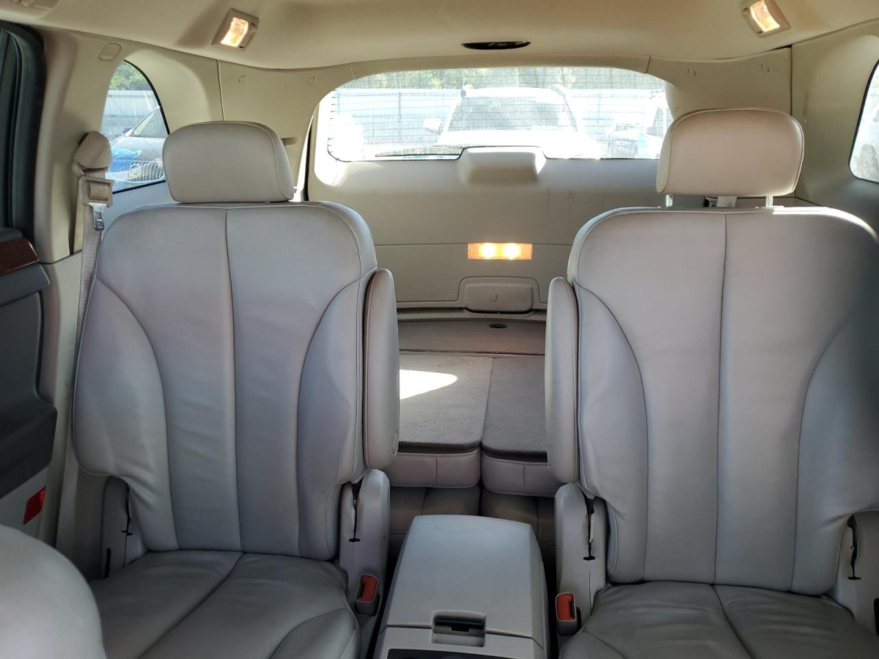 2005 Chrysler Pacifica Touring VIN: 2C8GM68465R409130 Lot: 86480705