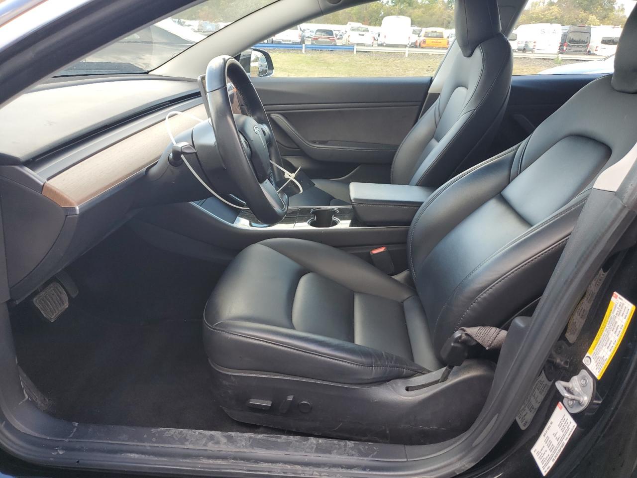 2018 Tesla Model 3 VIN: 5YJ3E1EAXJF156524 Lot: 85753535